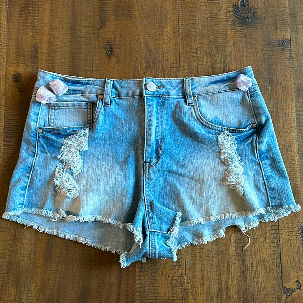 Dollhouse distressed jean shorts size 13